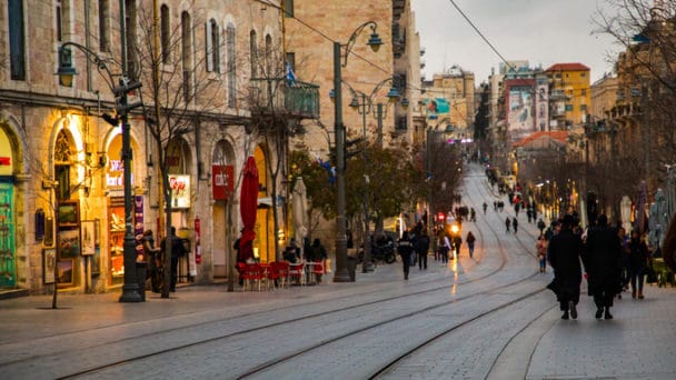 Jewish people on Jerusalem Street