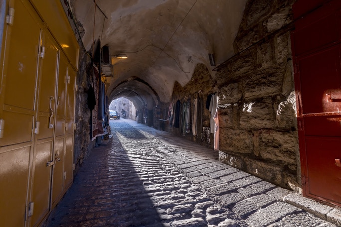 walkway in old city jerusalem