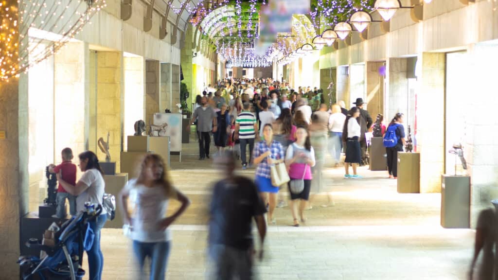 Israelis in Jerusalem, the Jewish calendar affects the rhythm of modern day life in Israel